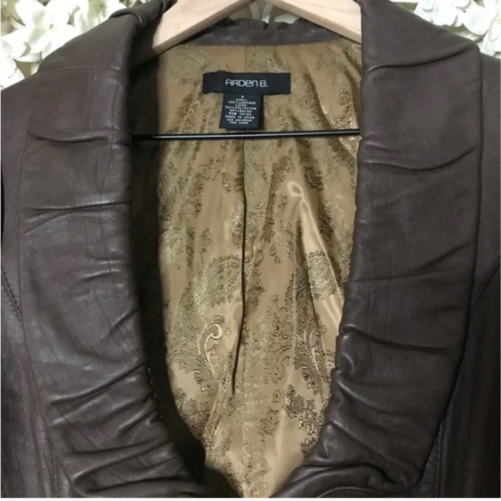 Arden B Brown Vintage Leather Fitted Waist Blazer Top with Ruffled Collar. - Picture 4 of 16